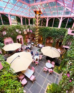 hello kitty café chateau méxico