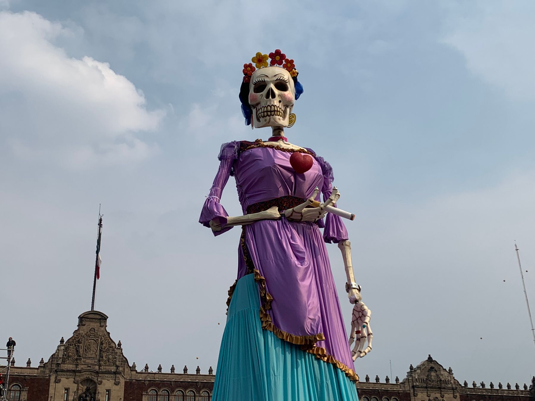 Ofrenda De D a De Muertos Del Z calo De CDMX 2025 Mundukos Ofrenda De D a De Muertos Del Z calo De CDMX 2025 Mundukos